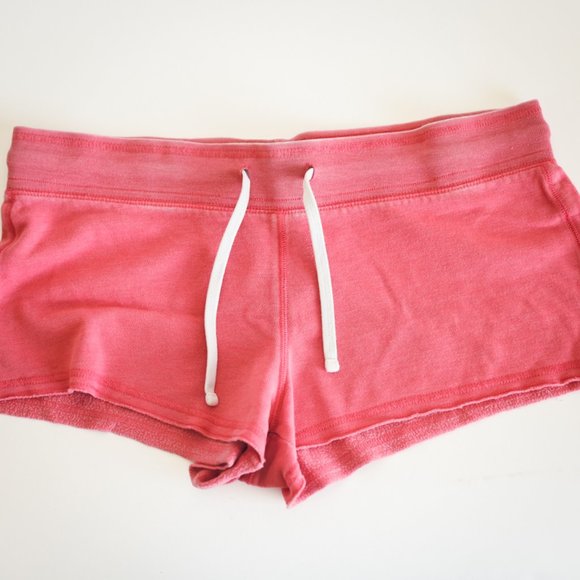 Short Mossimo Supply Co. Rose Fluo Cocotier Taille S – Coupe Regular, Style Chino Décontracté – Occasion En Très Bon état